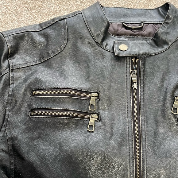 Vintage brown “pleather” jacket Lg - Picture 8 of 14